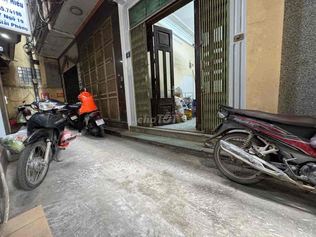 BÁN GẤP NHÀ ĐẸP TRUNG TÂM 2BÀ TRƯNG PHỐ TRẦN ĐẠI NGHĨA ÔTÔ ĐỖ DỪNG CỬA - Ảnh 2