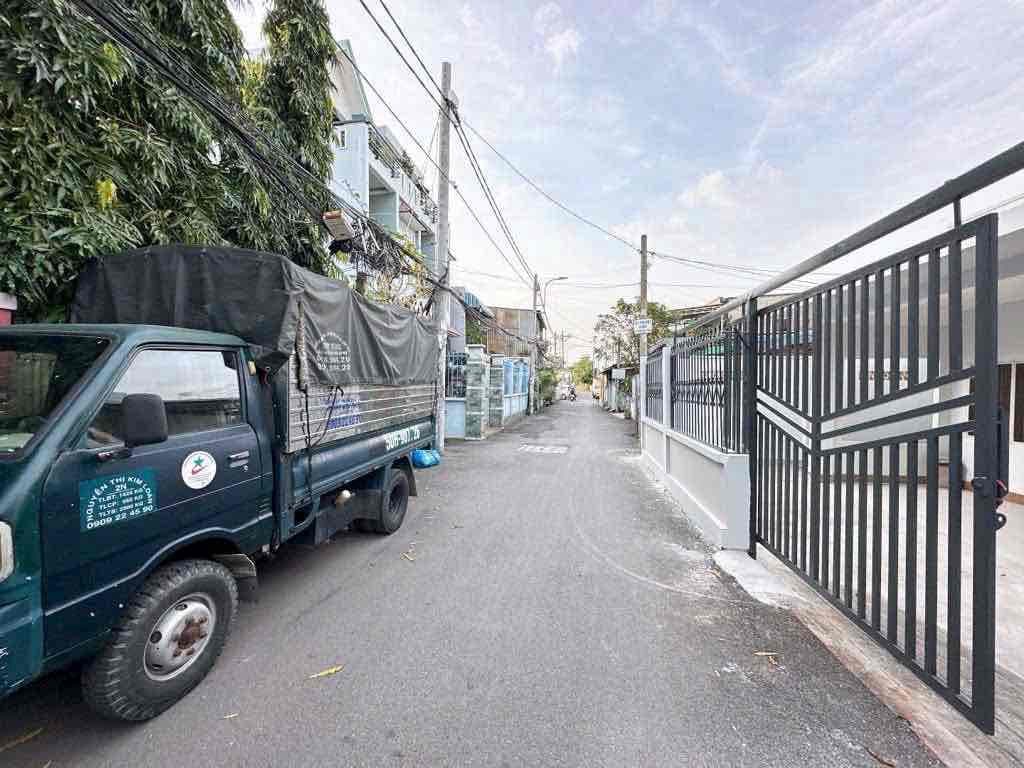 Hiếm! Khuôn đất đẹp (8x25m ~ 200m2) MT hẻm QL13 - gần Vạn Phúc - tiện - Ảnh 2