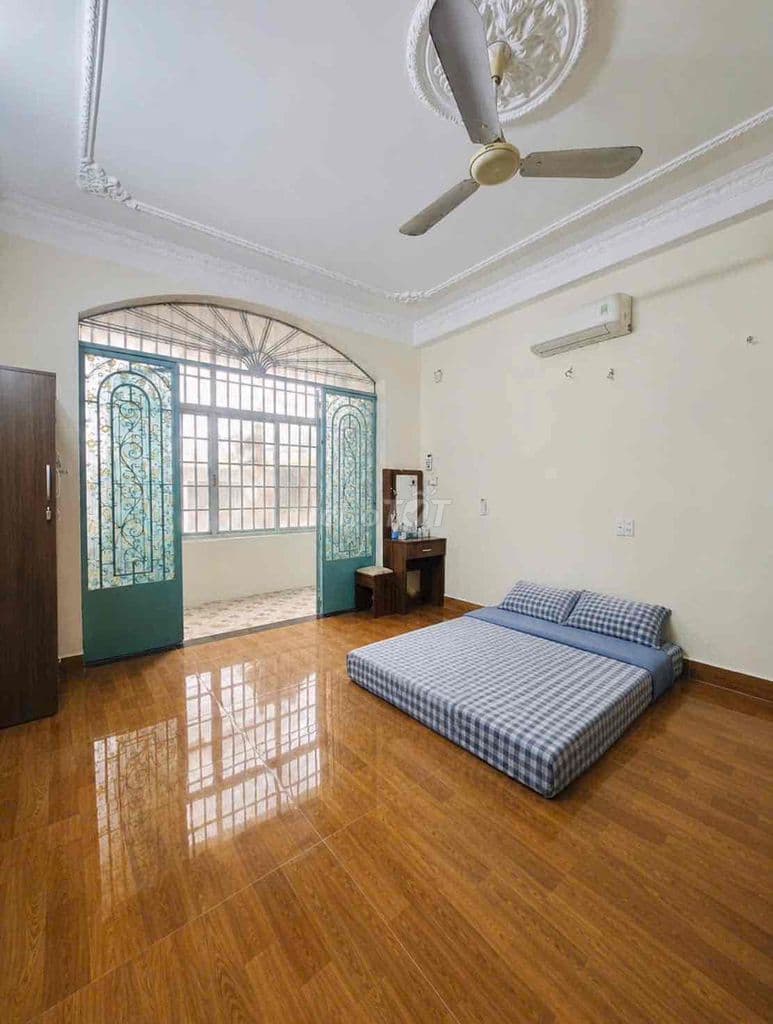 NHÀ SÁT CHỢ TÂN BÌNH - LẠC LONG QUÂN - NGANG 4,3M - 60M² - 7.45 TỶ - Ảnh 3