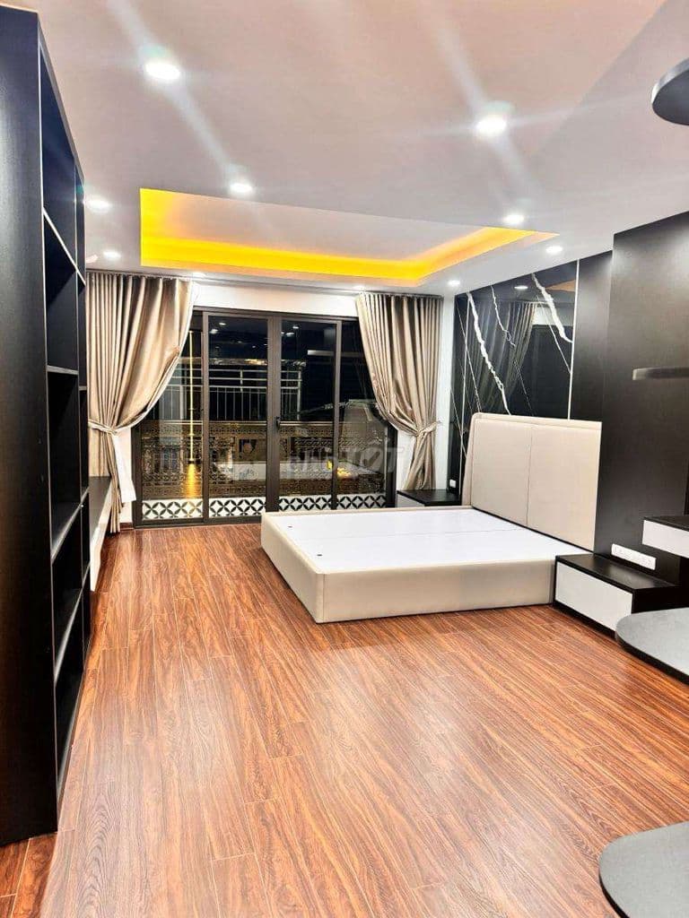 Cần bán nhà 5 tầng xây mới - Ảnh 3