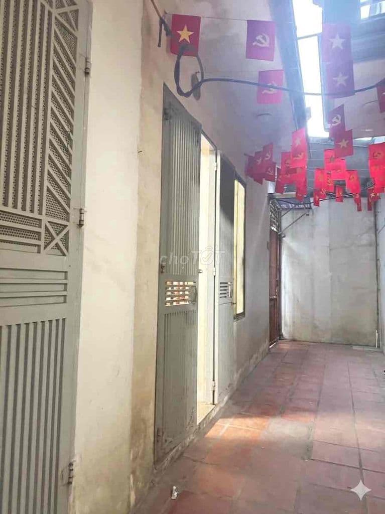 🔥 CỰC HIẾM BÁN ĐẤT TẶNG NHÀ 4 TẦNG - TRUNG TÂM NGỌC LÂM - Ở NGAY - Ảnh 2