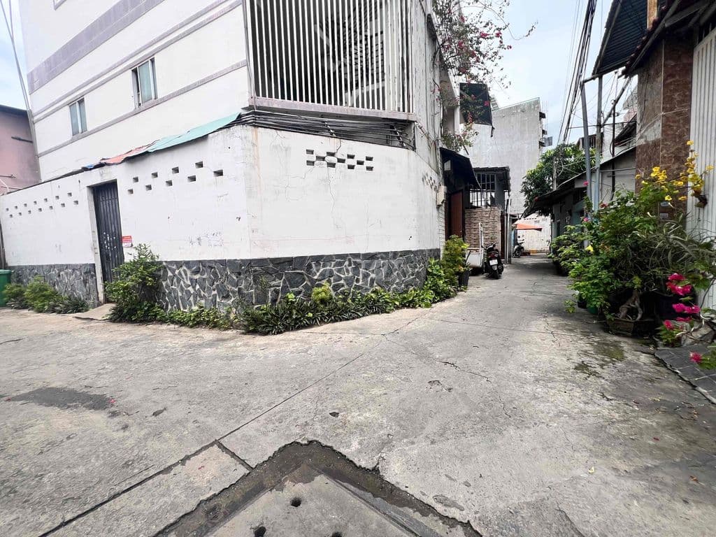 Nhà Hẻm Thông-Tô Ký q12-Gần Chợ Cầu-49m2-Nhỉnh 3 Tỷ TL - Ảnh 2