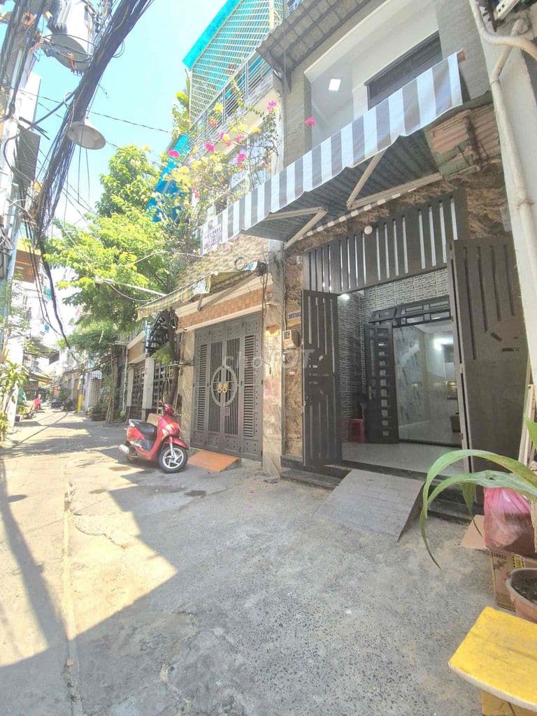 Nhà 3 Tầng, hẻm 5m Ni Sư Huỳnh Liên gần công viên