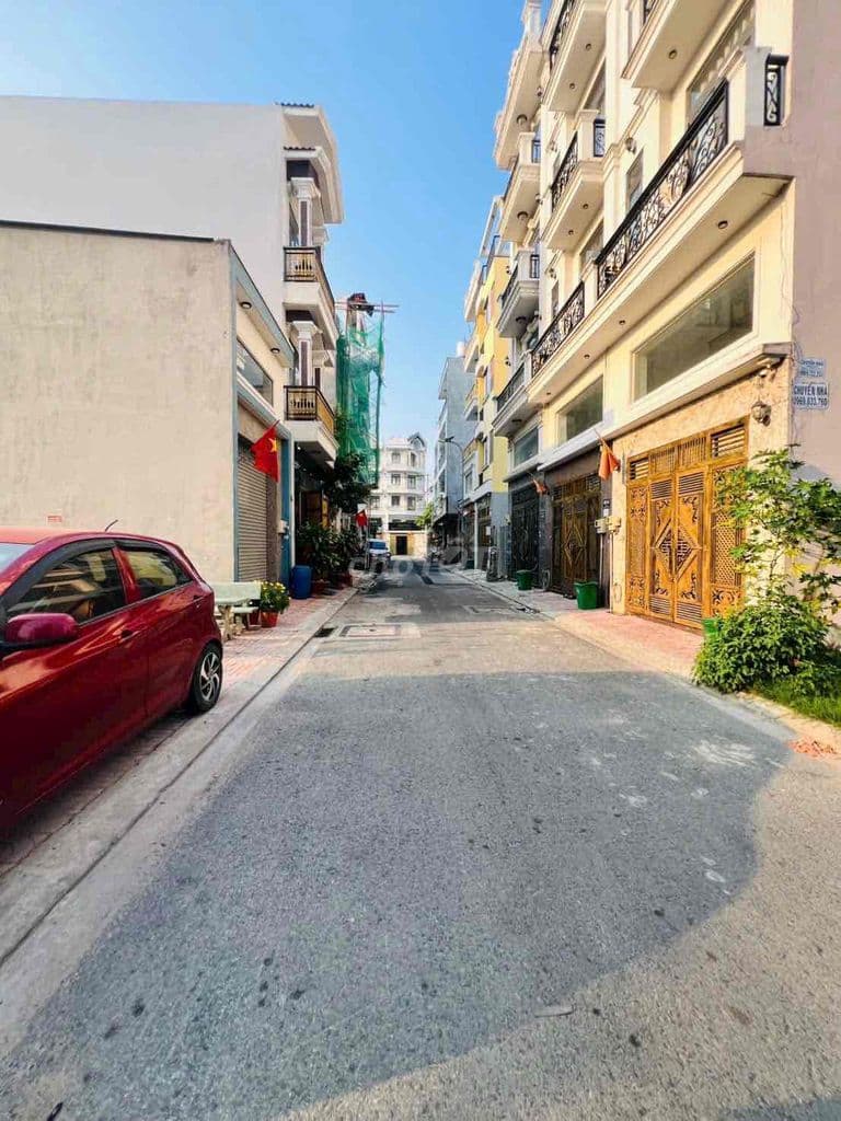 Gấp Bán -Giảm sốc 1 Tỷ còn 4.6 Tỷ - 56M2 (4x14), Đất KDC đồng bộ