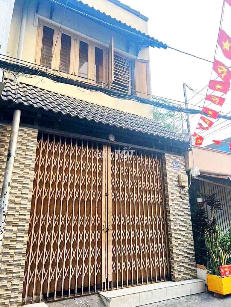 BÁN NHÀ NGAY HẺM XE Ô TÔ NGAY CHỢ LONG VÂN TỰ
