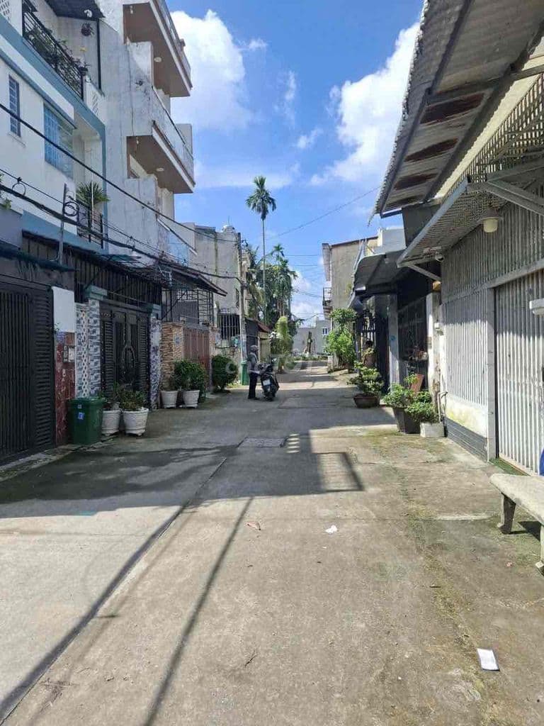 Đất đẹp giá rẻ đường xe hơi vào tận nơi - p. thạnh Xuân- Q12 cần bán