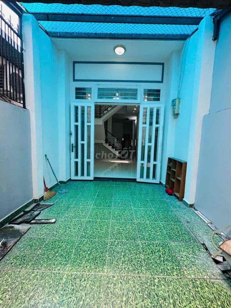 Nhà 2 lầu, hẻm ô tô ở Thống Nhất, Gò Vấp, HCM - Ảnh 3