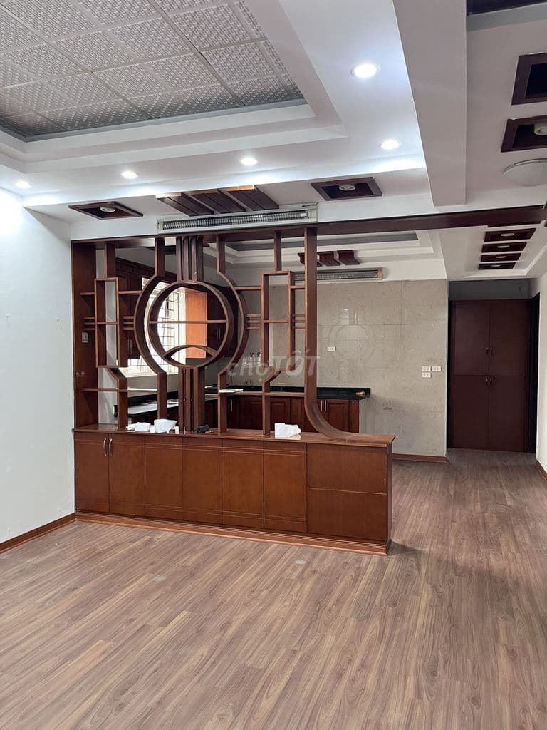 Cần bán gấp, căn góc, 139m2 tòa CT4 Bắc Linh Đàm.