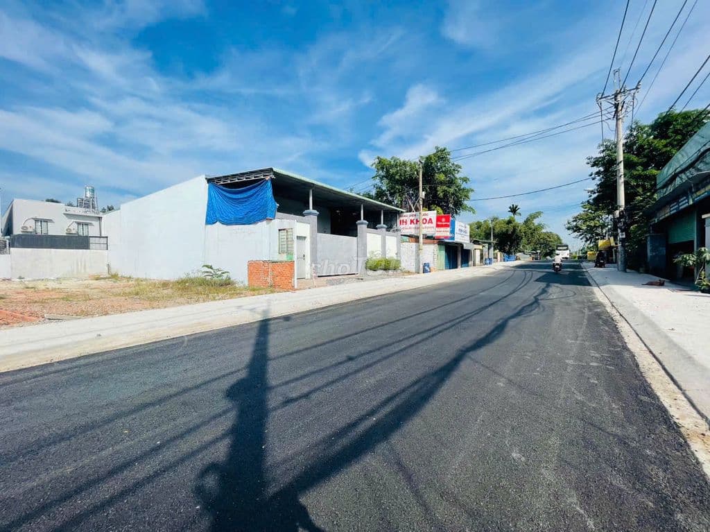 BÁN GẤP ĐẤT MẶT TIỀN ĐƯỜNG SUỐI LỘI HUYỆN CỦ CHI GIÁ CHỈ 650 TRIỆU - Ảnh 2