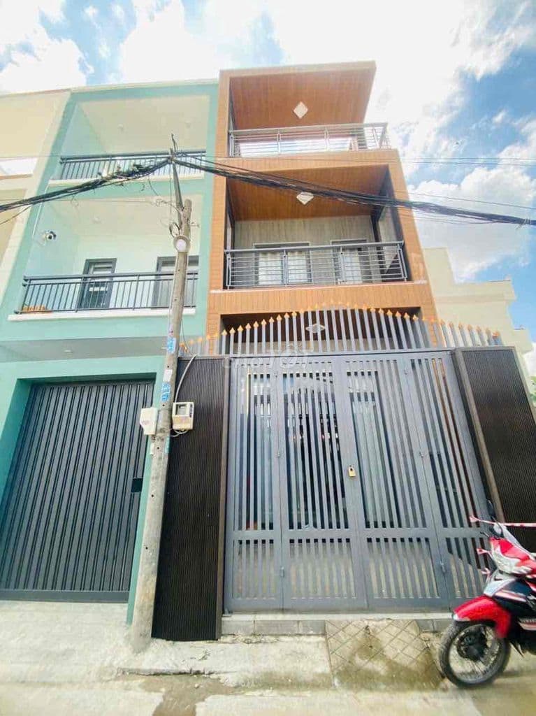 BÁN NHÀ 3 TẦNG - ĐƯỜNG NDT GẦN UBND P. PHÚ HỮU