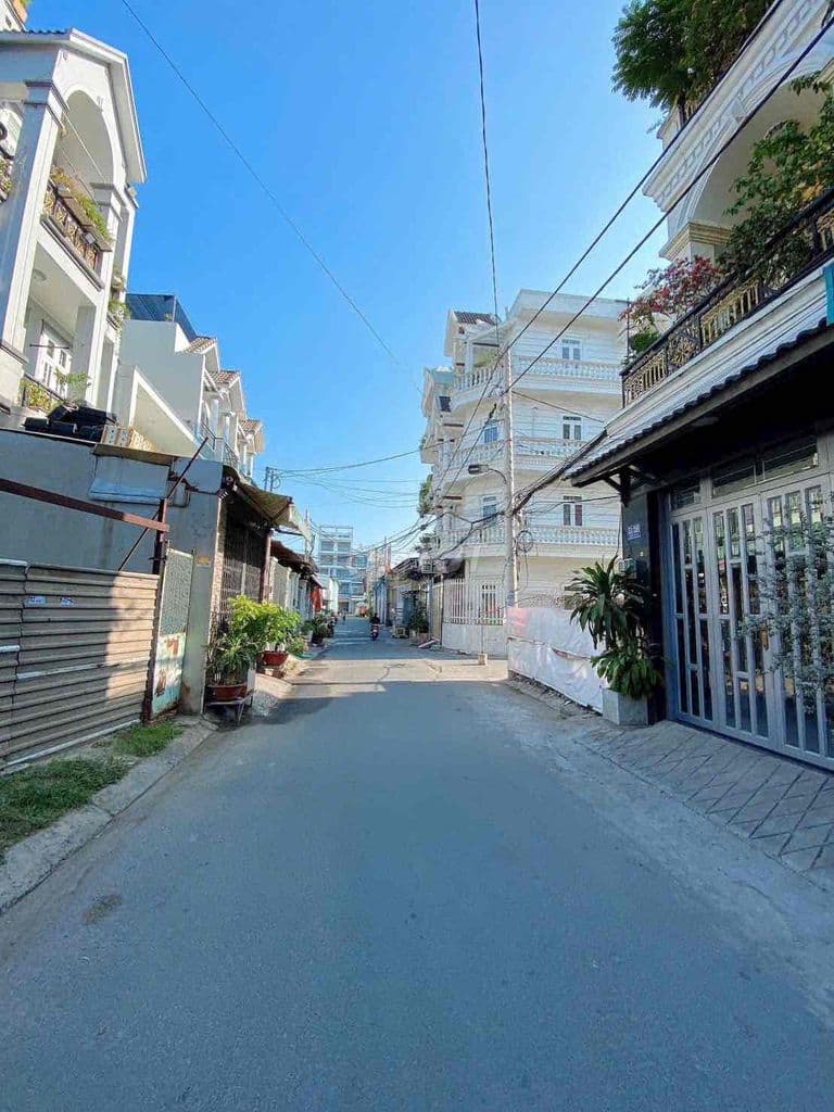 ĐẤT GÓC - 2 MẶT ĐƯỜNG XE TẢI - KHU LÊ VĂN QUỚI