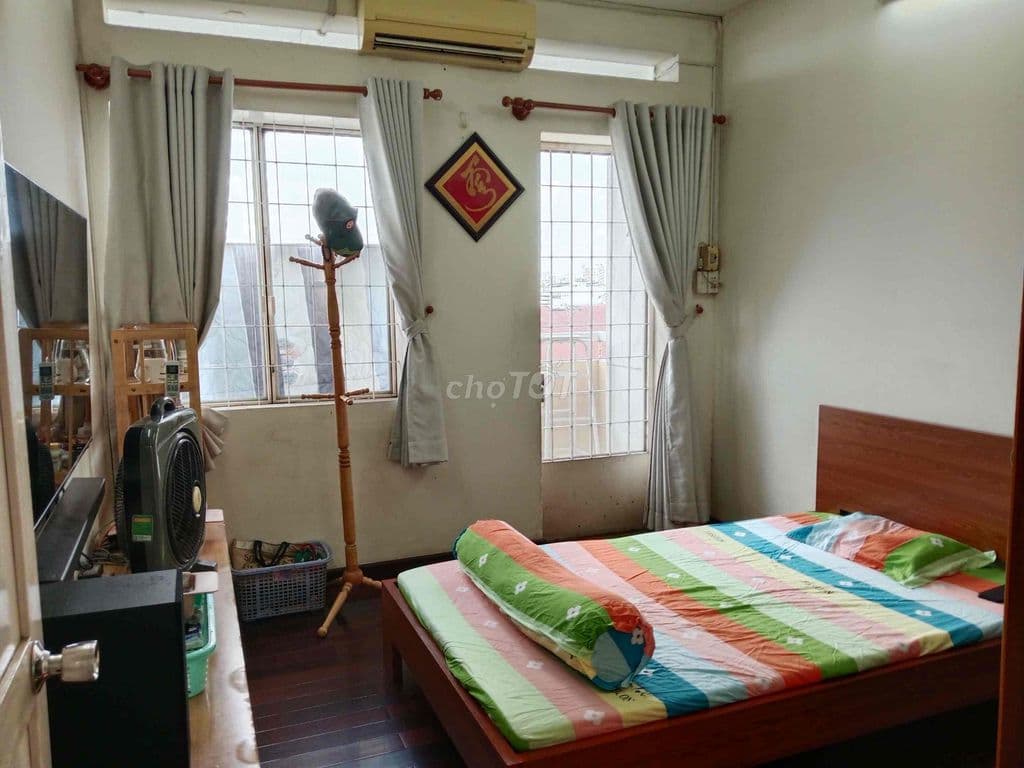 Bán Chung Cư A4 Phan Xích Long