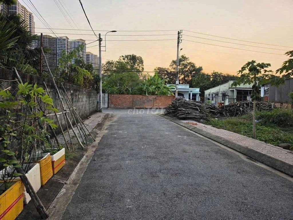 BÁN ĐẤT NGAY VINHOMES GRAND PARK Q9