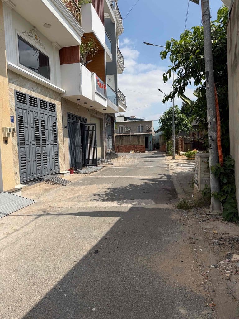 Đất khu tên lửa