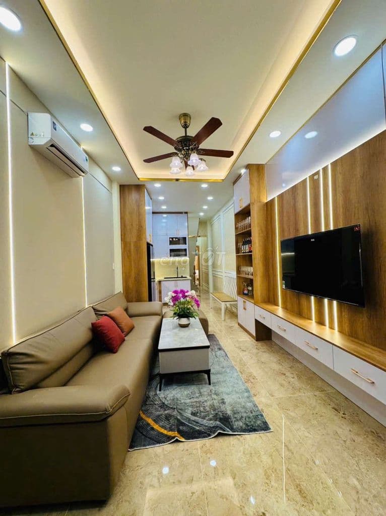 Bán Nhà Lạc Long Quân 42m2 gần 5 tỷ - Ảnh 3