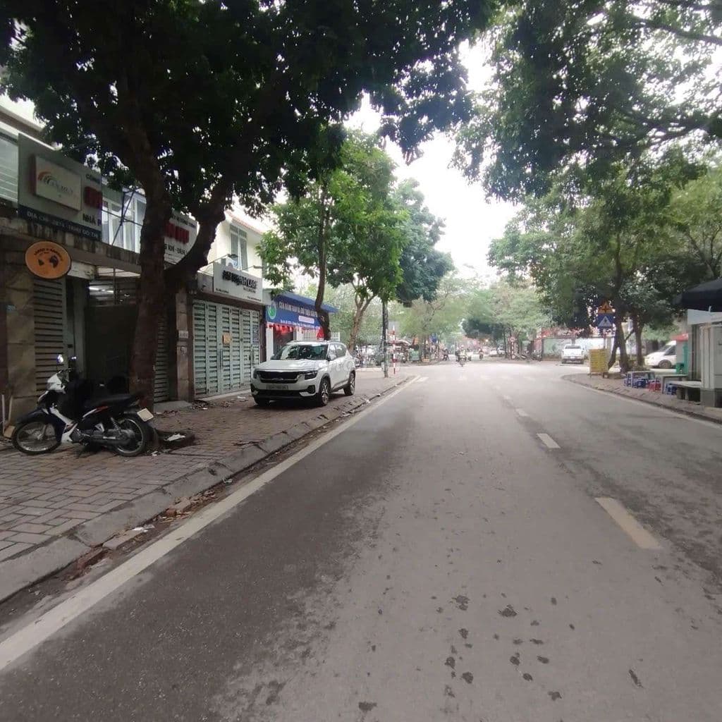 Tôi cần bán BT liền kề,Trung Thư,6tầng thang máy .