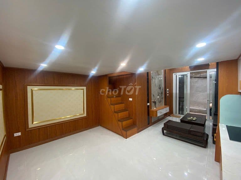 BÁN NHANH NHÀ tại Phường Ô Chợ Dừa, Quận Đống Đa, TP Hà Nội