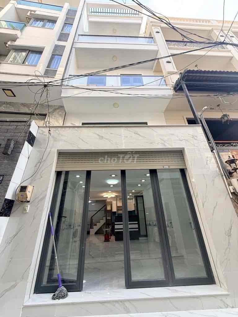 VIP Dương Quảng Hàm - 44m2- 5 tầng - ô tô đổ cửa