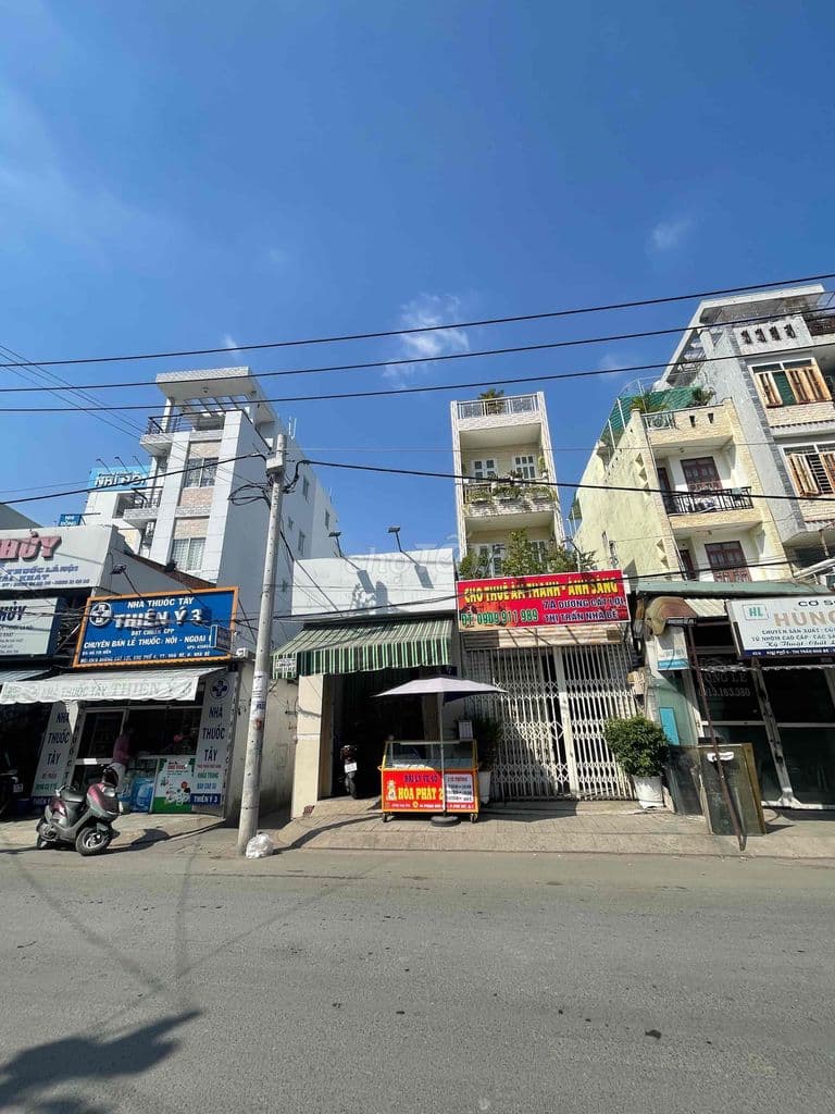 Nhà mặt tiền kinh doanh - dương cát lợi cách quận 07 chỉ 100m