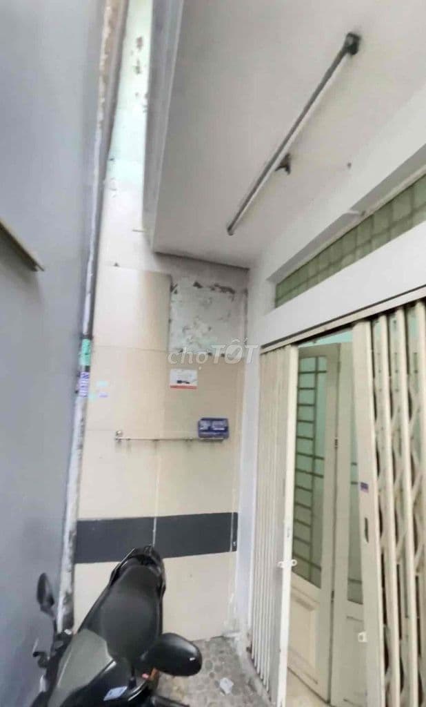 hạ giá bán căn nhà hẻm 290 đường DBT P1Q8 DT 3x7 1 trệt 1 lầu hẻm cụt