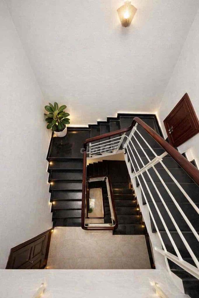 NHÀ MỚI 5 TẦNG KHU TÊN LỬA NHÀ MẶT TIỀN CHỈ 10 TỶ 8 TL - Ảnh 3