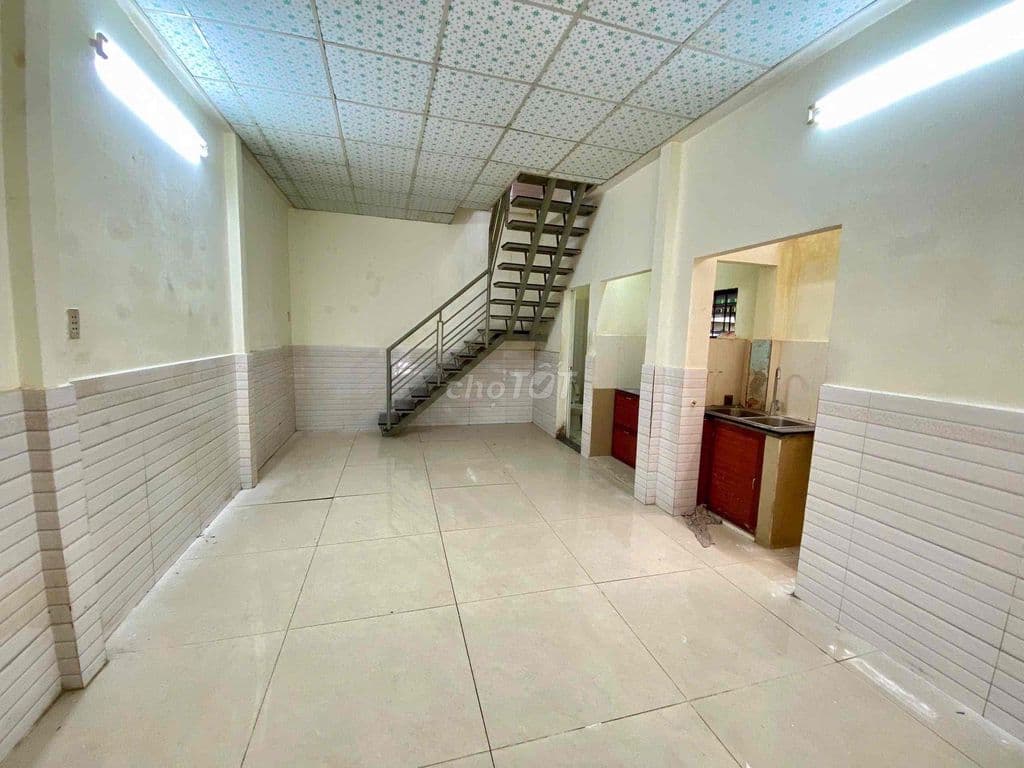 Nhà hẻm Trần Văn Quang, 4.65x8.7m, 41m2, 2 tầng