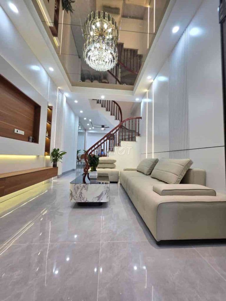 HỒNG MAI - NGÕ THÔNG - NGÕ NÔNG SÁT PHỐ - NHÀ MỚI Ở LUÔN - Ảnh 2