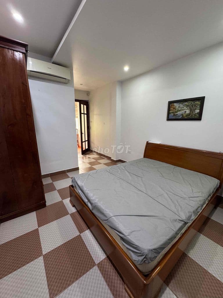 Phòng studio CCMN 6 tầng, mặt đường, có thang máy