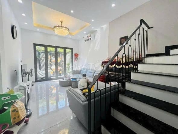 Nhà Lạc Long Quân OTO VÀO NHÀ NỘI THẤT ĐẸP - Ảnh 3