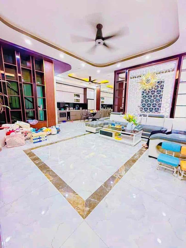 🔥 NHÀ ĐẸP VĂN QUÁN 19/5 – NGÕ RỘNG GẦN HỒ – 40m² CHỈ 8,4 TỶ. - Ảnh 2