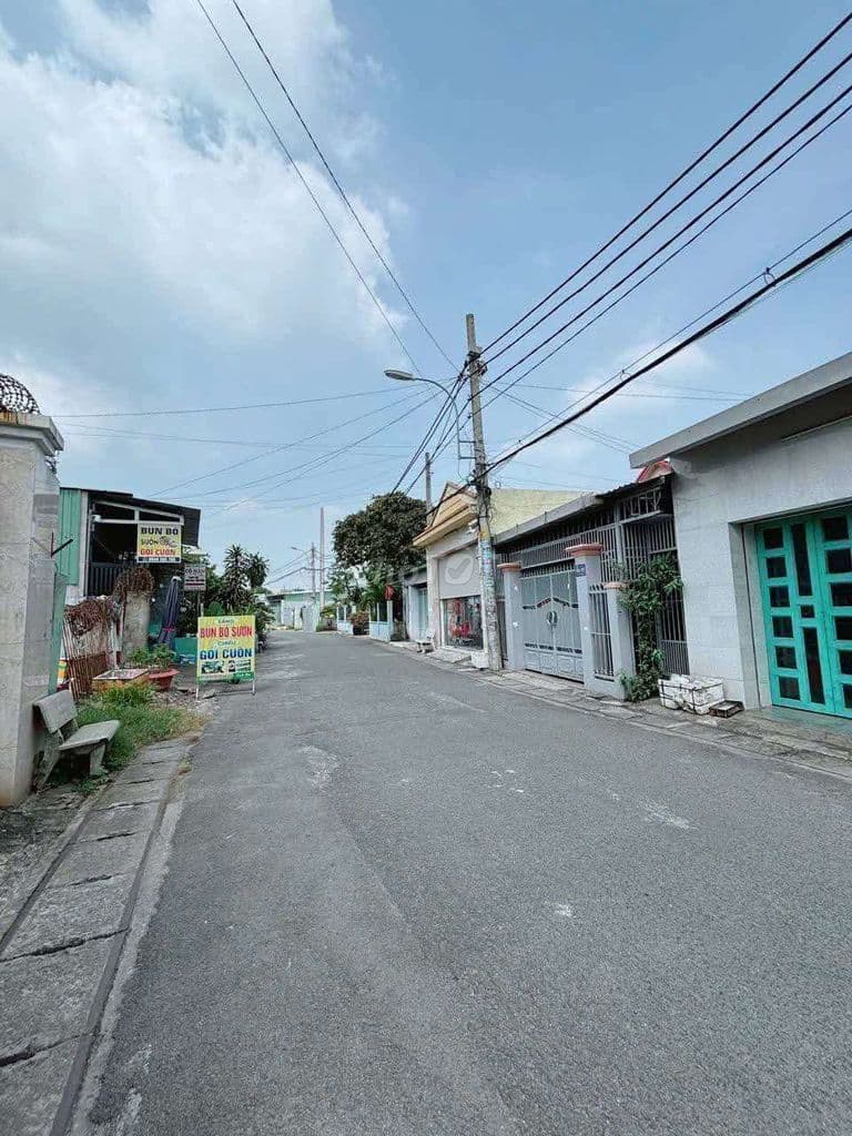 Đất thổ cư xuân thới thượng sát nhựa