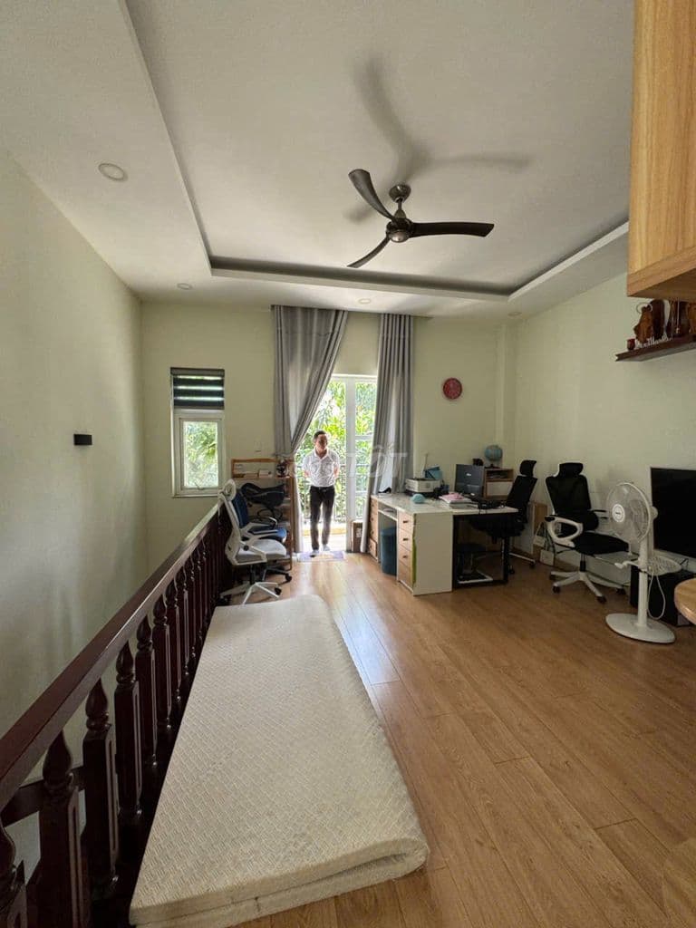 Cần bán nhanh nhà phố khu compound Park Riverside Q9 giá tốt. - Ảnh 3