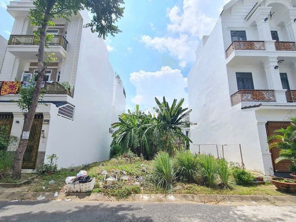 Bán đất giá RẺ ngay QL50 gần BX Q8