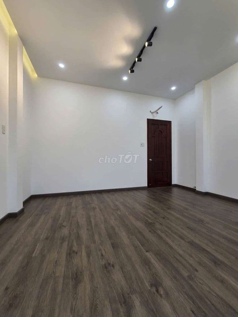 Ngan hiếm 4,5m đường 8m nhà đẹp 4 tầng Giáp Quận 11 - Ảnh 3