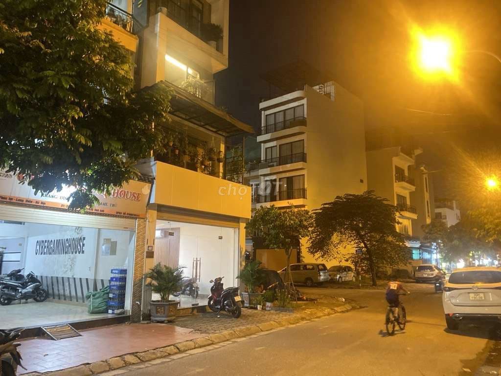 BÁN NHÀ DÂN XÂY 5 TẦNG, Ô TÔ, THANG MÁY, PHÚC LỢI, VINHOMES RIVERSIDE