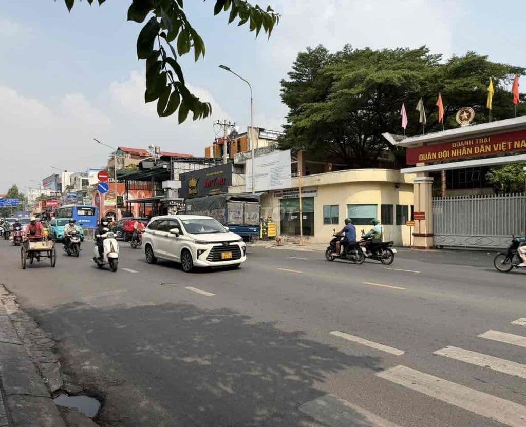 NHÀ MT Phan Văn Trị ( Đối diện Emart) vị trí đẹp ko lỗi, 4x23 - 24 t - Ảnh 2