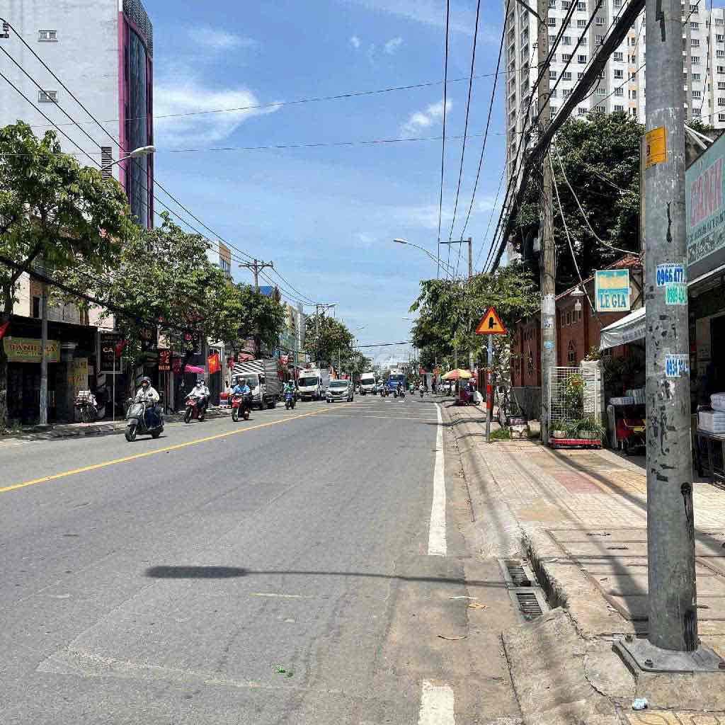 Siêu phẩm mặt tiền - Ảnh 3