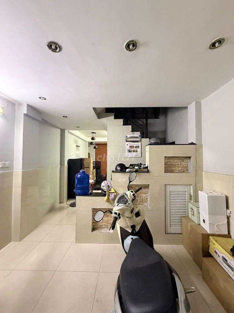 Nhà Bán Đường BìnhLong_45M2_3Tầng_4PN_Hẻm Thông_Giá 4,5tỷ