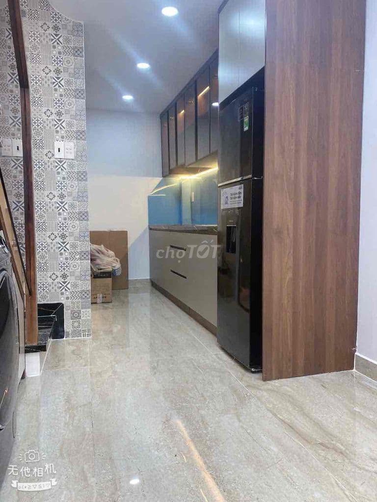 BÌNH THẠNH-2 TẦNG- SÁT HẺM XE HƠI- 22M2-NƠ TRANG LONG