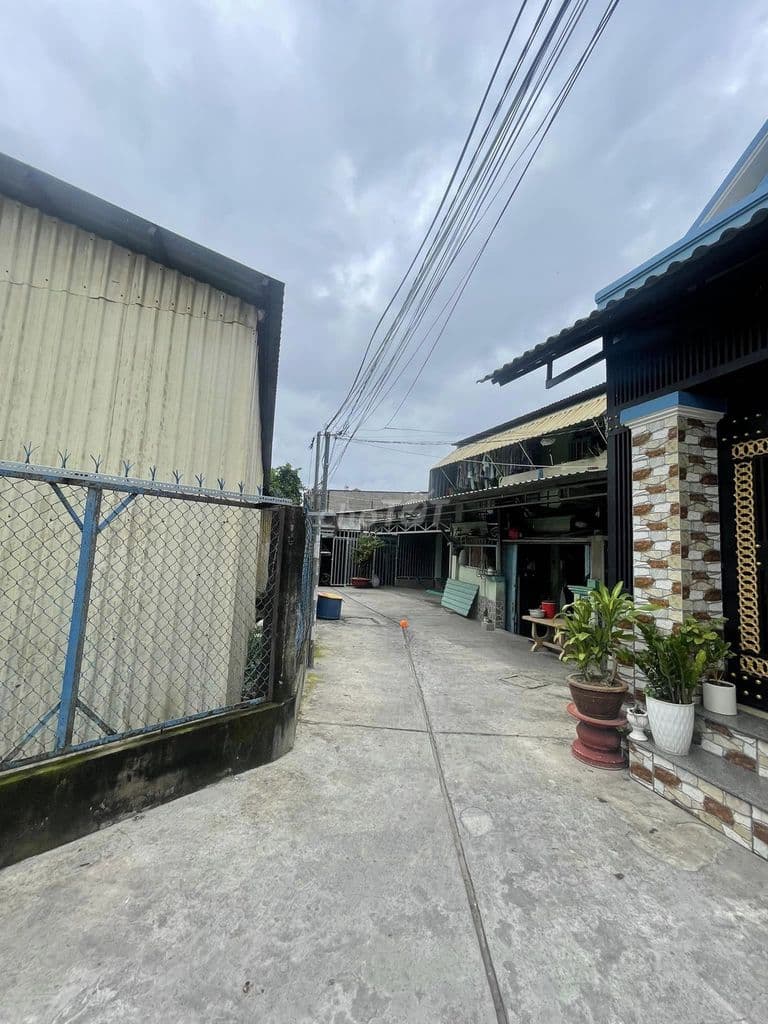 BÁN DÃY NHÀ TRỌ – HẺM 541 TỈNH LỘ 10, GIÁP TÊN LỬA, 8.5X20M, 6.4 TỶ