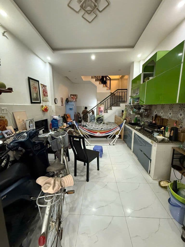Bán nhà hẻm Phạm Quý Thích, q. Tân Phú, 4x10m, 2 lầu ST, giá 6 tỷ