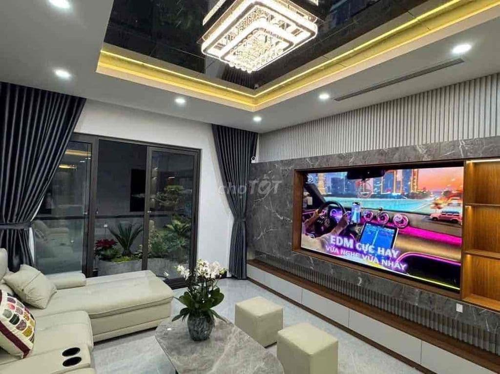 Chính Chủ Bán Biệt Thự Nguyễn Thị Thập - Nguyễn Tuân