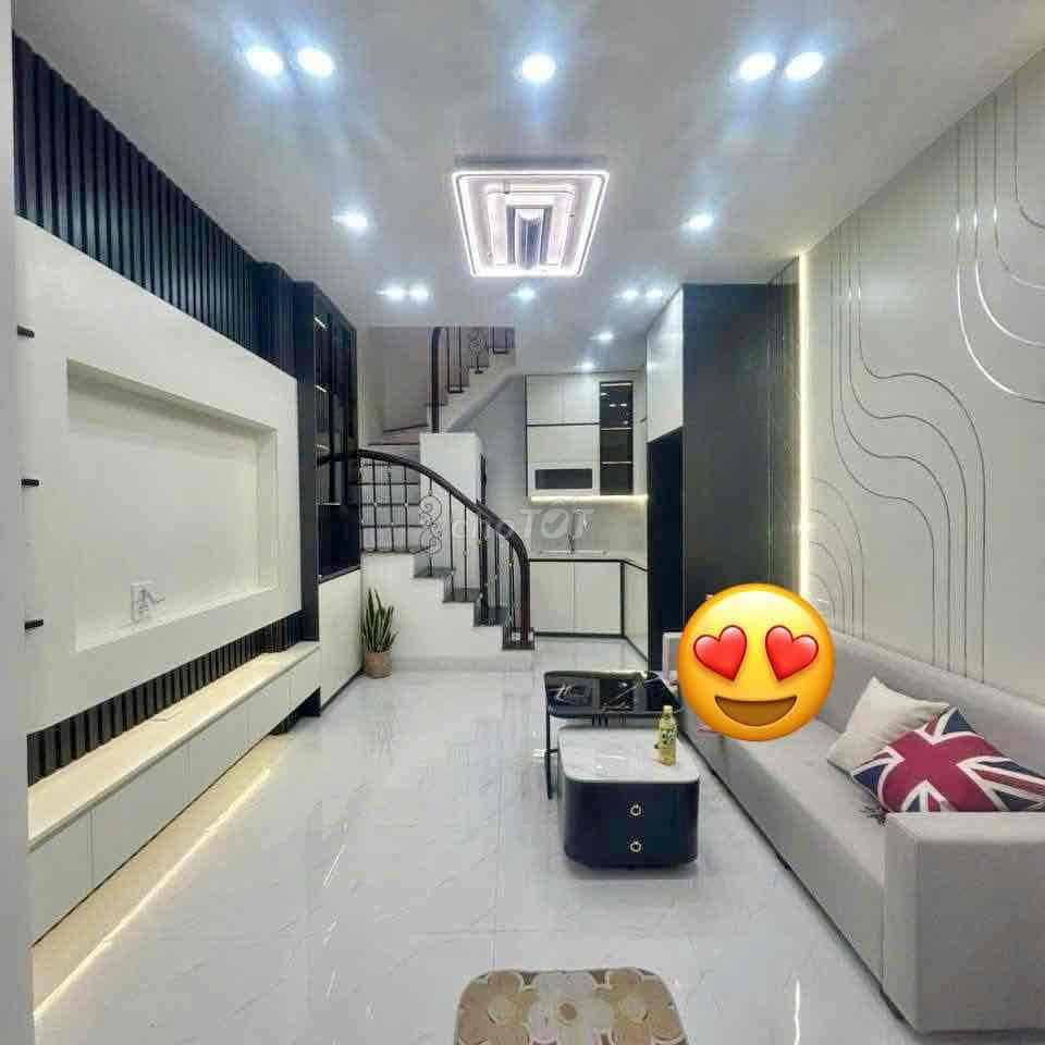 Bán nhà Cầu Diễn - Mới koong - 3 bước ra ô tô