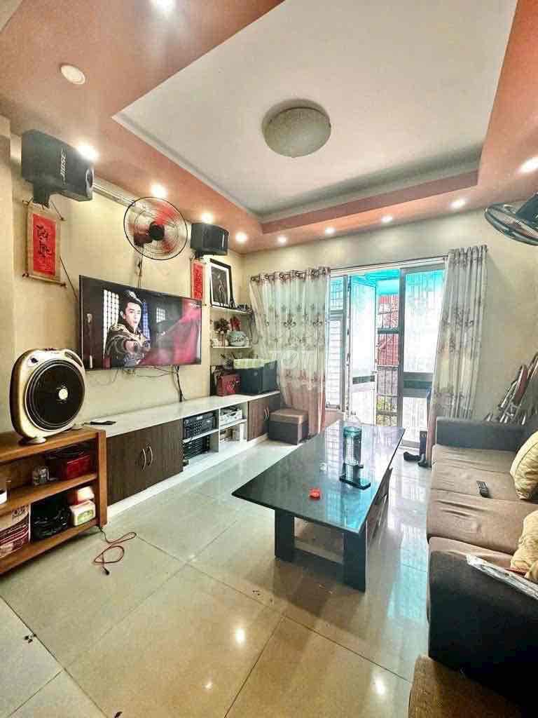 Nhà bán Phan Văn Trị cách mặt tiền đường chỉ 1 căn , hẻm thoáng rộng - Ảnh 3