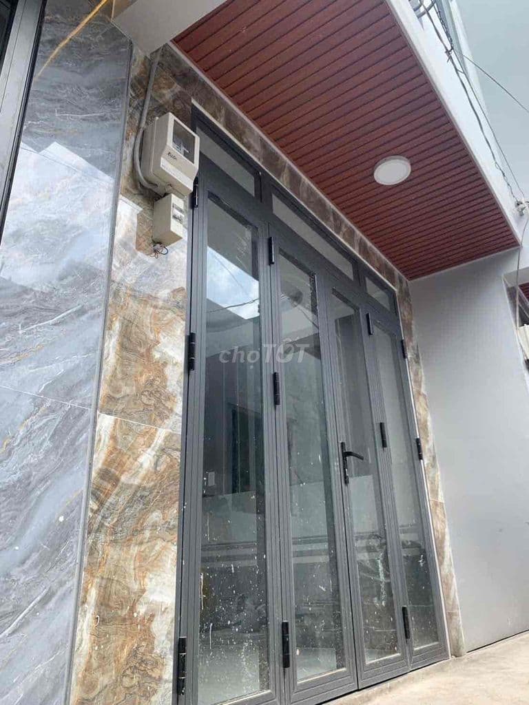 Tôi bán nhà 36 m2, Sổ hồng, 1 trệt. 1 lầu, Tuyệt đẹp. Quận 7