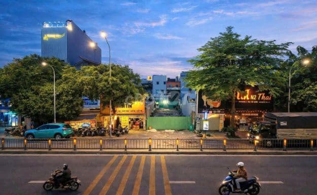 Bán nhà MTKD Tây Thạnh, DT 7.2mx30m, cấp 4, tiện xây Cao Ốc, VP - Ảnh 3