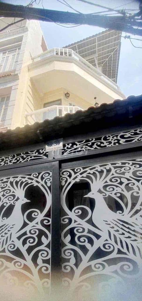 Nhà 3tầng cầu Nguyễn văn cừ Giá5ty600
