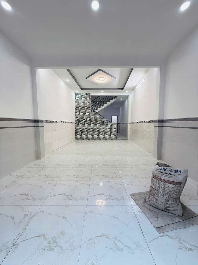 Bán nhà đẹp ở ngay DT: 4mX15m lầu suốt 3pn 2w đường 4m - Ảnh 3