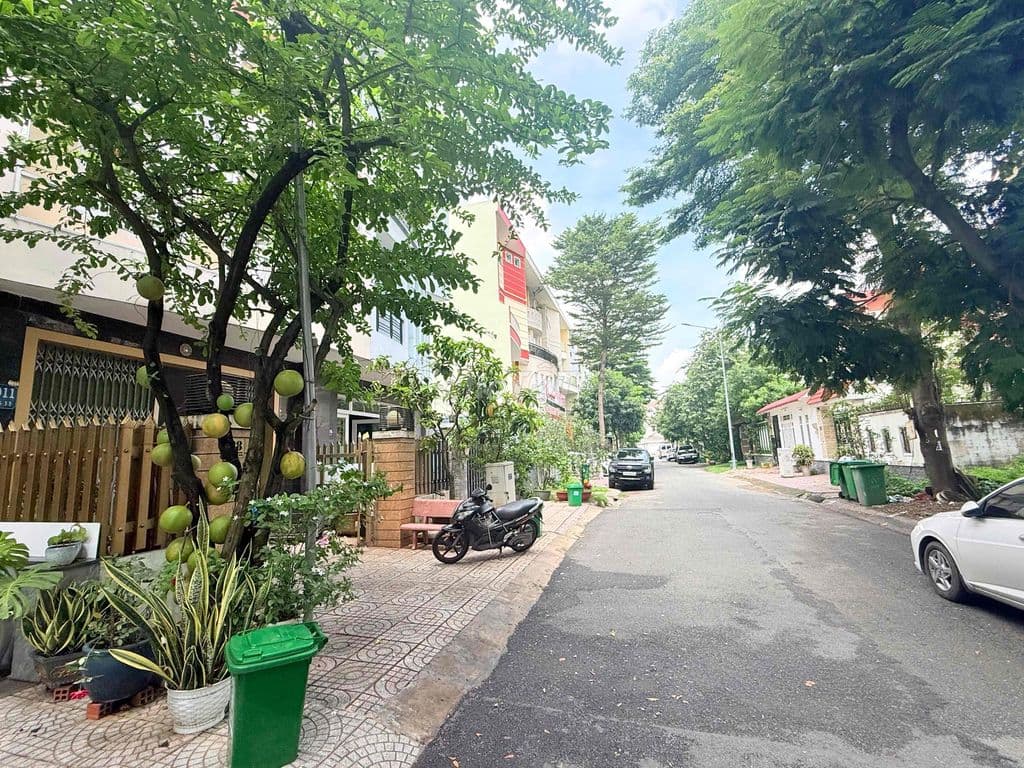KDC Khang Điền, DT: 200m2(8x25)m Giá bán: 16.5 Tỷ TL