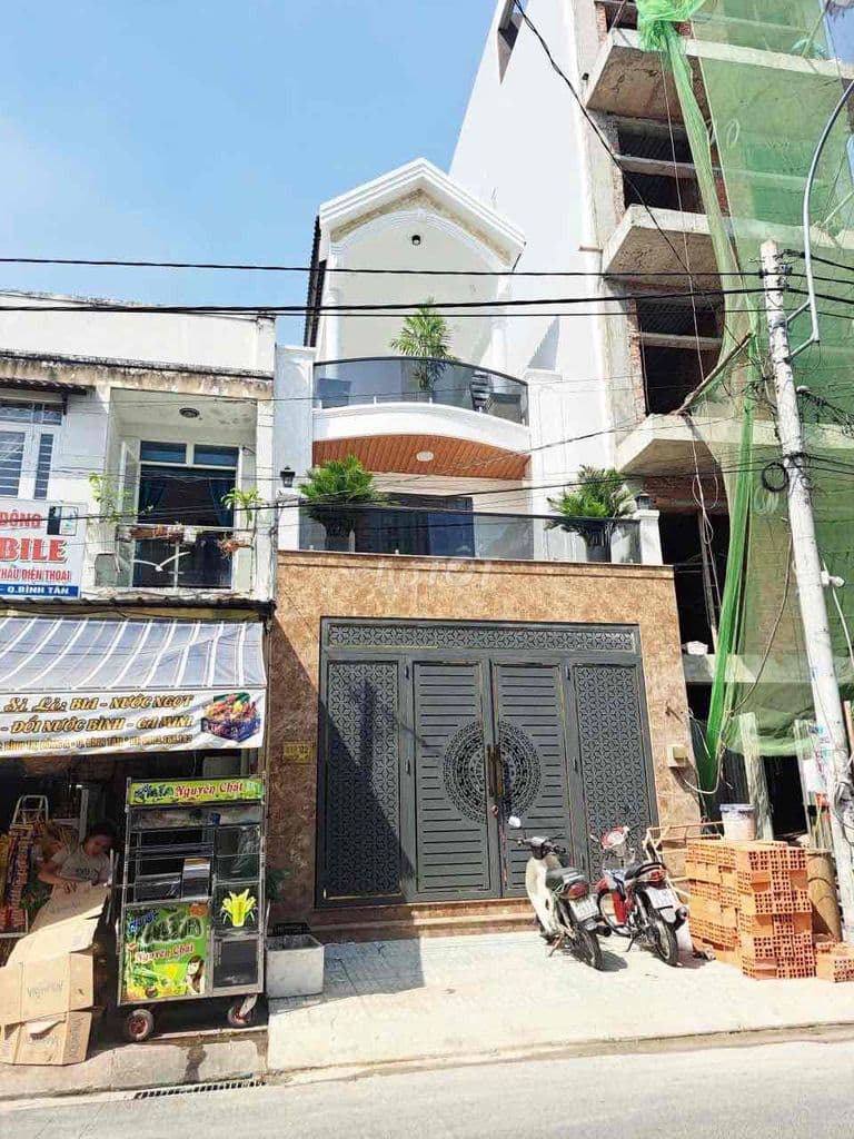 NHÀ MT KINH DOANH 12M - ĐÚC 3 TẦNG - 5,2 x22